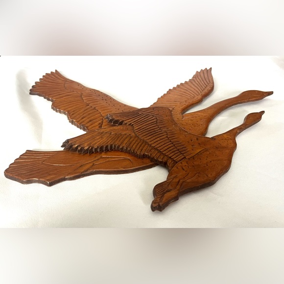 Vintage wooden flying geese wall decal - Picture 3 of 3